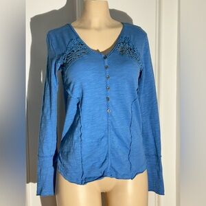 Lucky & Coco Womens Crochet Long Sleeve Shirt Size XS